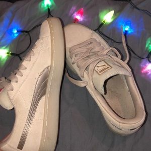 SUADE GOLD CHAMPAGNE PUMAS📣